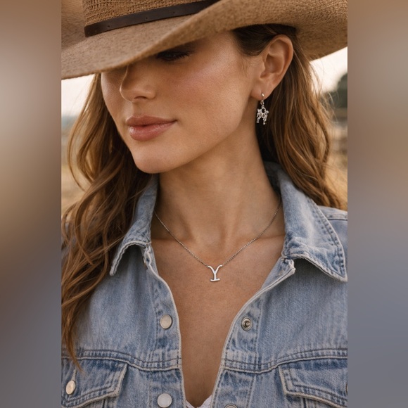 Kendra Scott Jewelry - YELLOW ROSE YELLOWSTONE NWT Kendra Scott Silver Chain Y Necklace